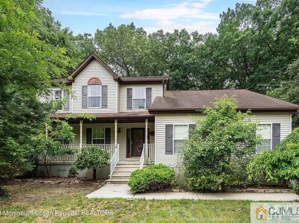 19 Hickory Ln, New Egypt, NJ 08533