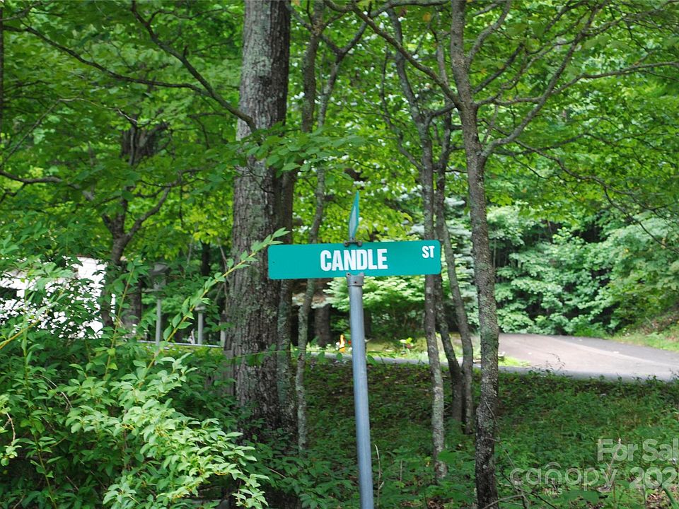 2nd image of Candle St #41