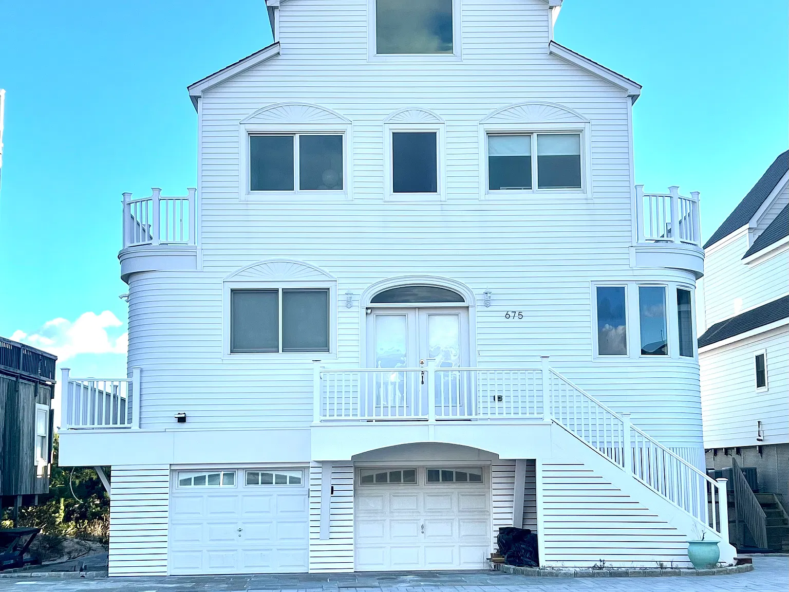 675 Dune Rd — Photo 2