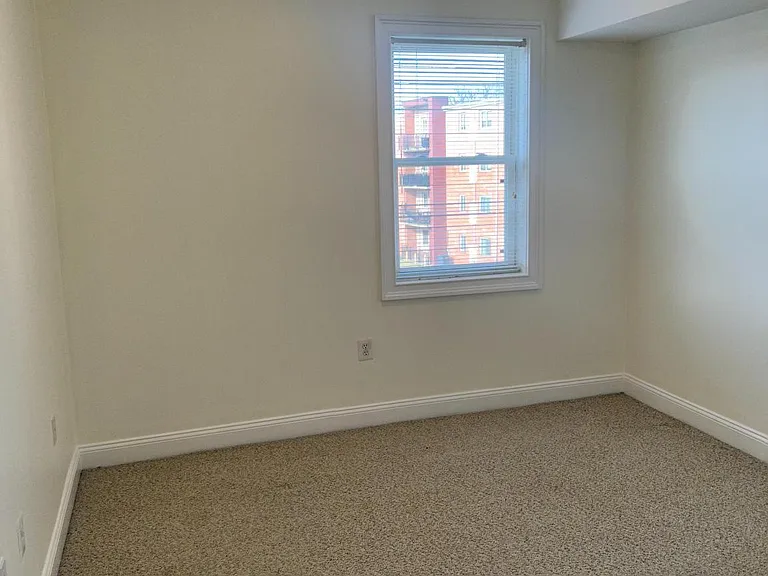 4800 C St SE #302 — Photo 7