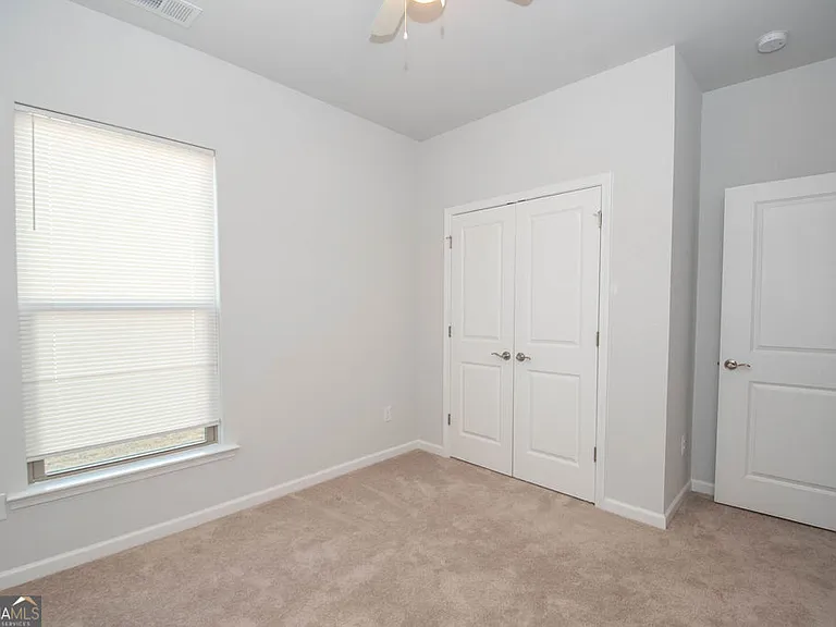 147 Soundview Trce — Photo 30