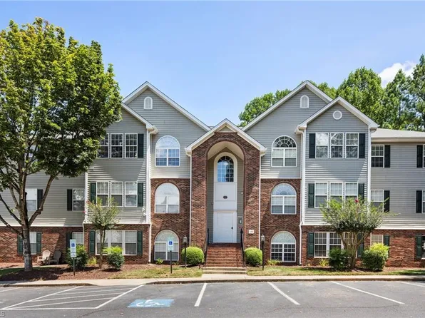 134 Scholastic Ct, Winston Salem, NC 27106