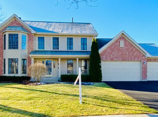 2001 Peach Tree Ln, Algonquin, IL 60102