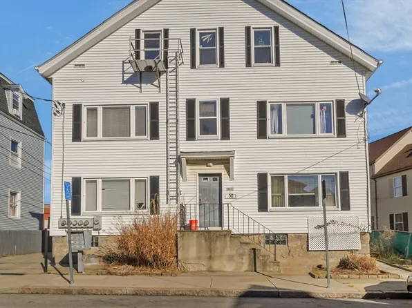 30 Brow St, Fall River, MA 02721