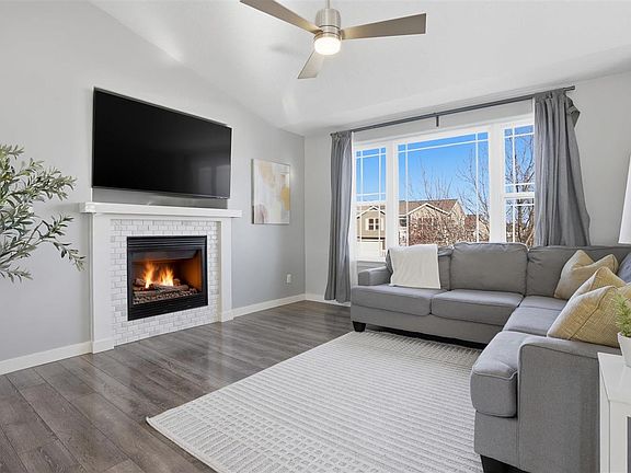 2nd image of 195 Cattail Ln