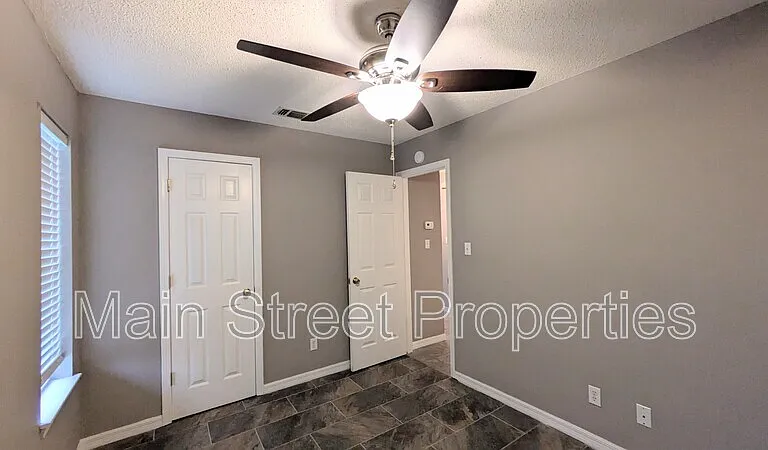 3180 Birdseye Cir — Photo 15