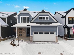 203 Mountain View Ln, Milford, MI