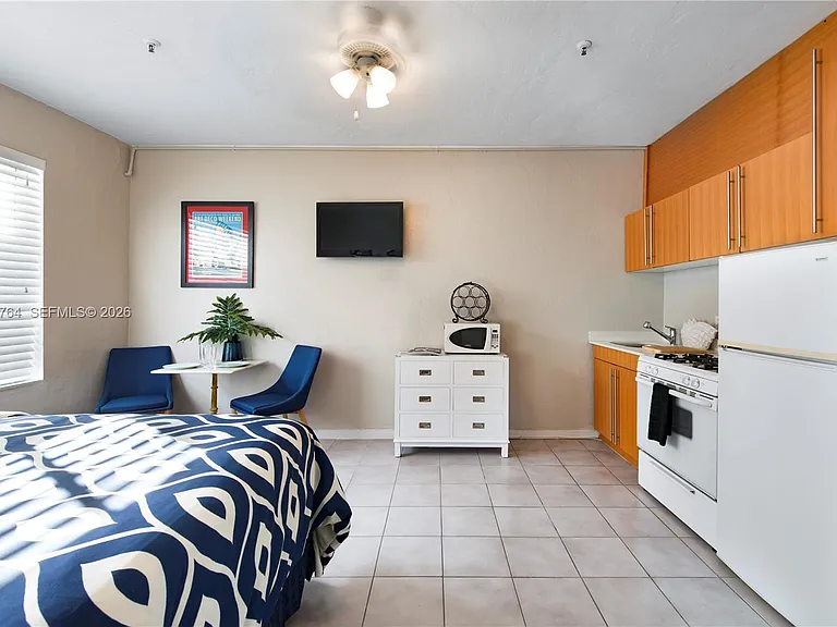 3710 Collins Ave #N-305 — Photo 4