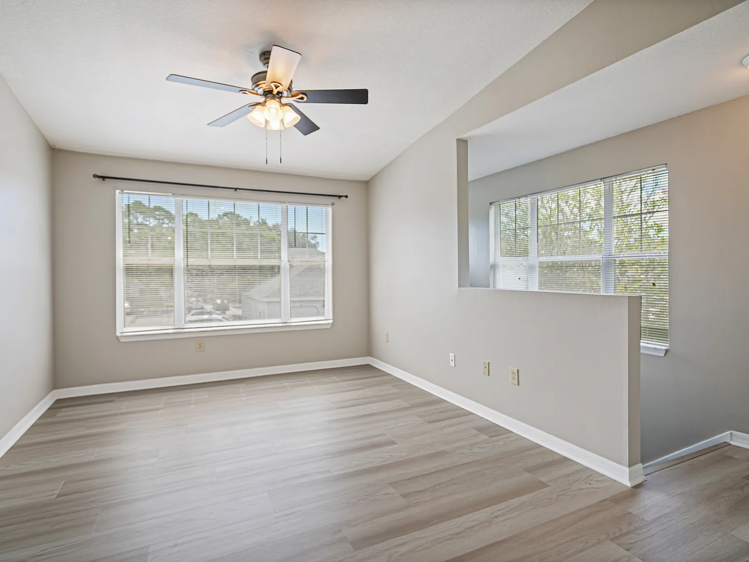 1 bed, 910 sqft, $1,695 — Photo 4