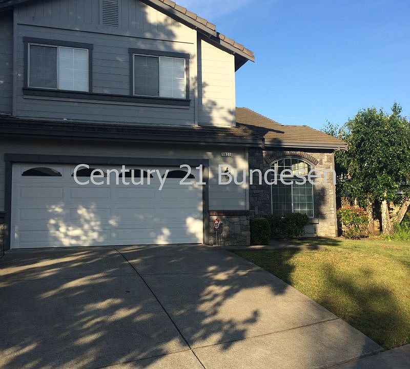 1st image of 1921 Rainier Cir