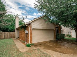 1363 Mimosa Ln, Lewisville, TX 75077
