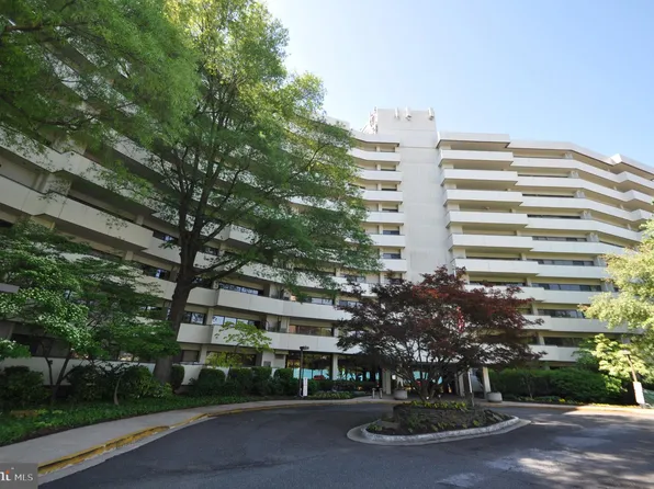 5300 Columbia Pike APT 807, Arlington, VA 22204