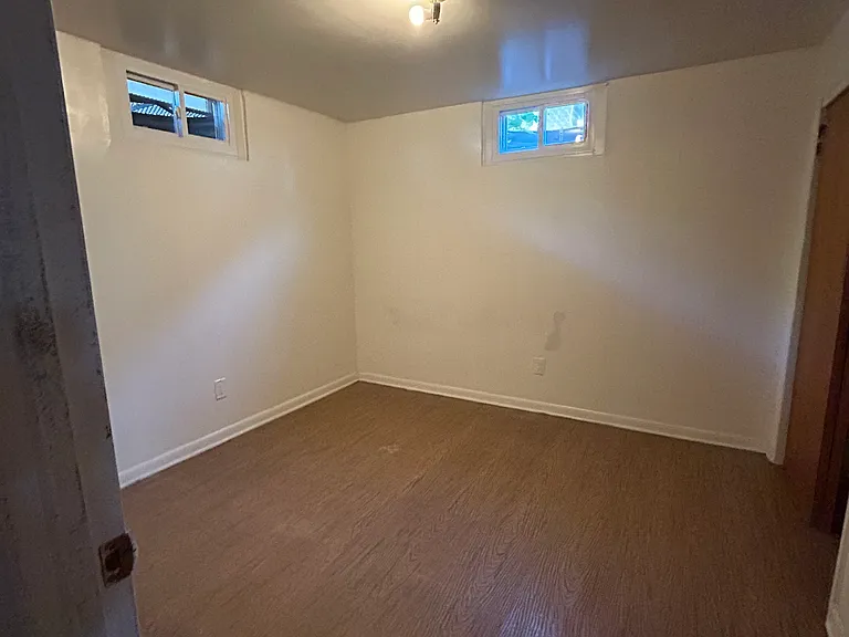 1207 S Gray St — Photo 7