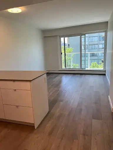 1825 Haro St #1005 — Photo 11