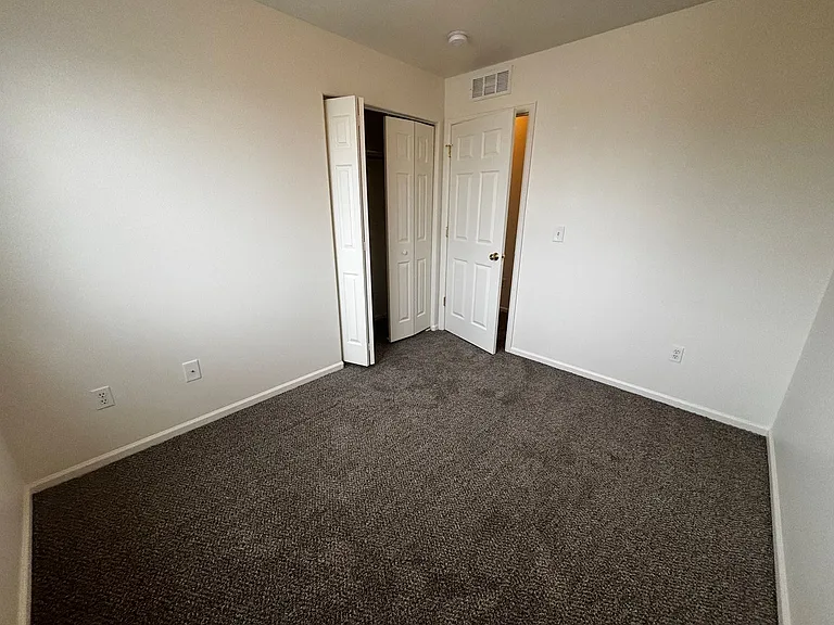 PM 280 - 639 W. 2nd Street — Photo 25