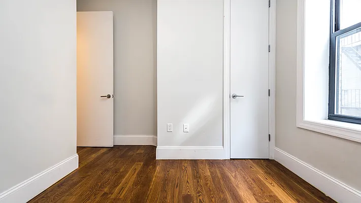 Rented by Nooklyn NYC LLC | media 28