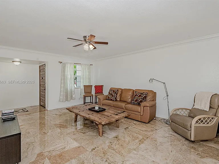 1413 N 15th Ave #8 — Photo 9