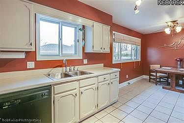 3rd image of 35465 Grovewood Dr
