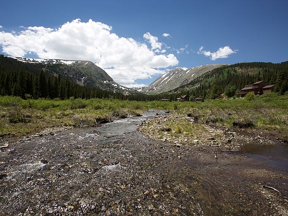 Private access to Monte Cristo Creek straight out your front door.