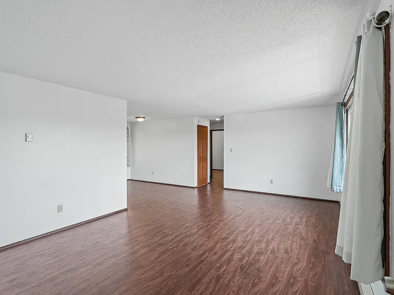 716 N Scammel St #4 — Photo 2
