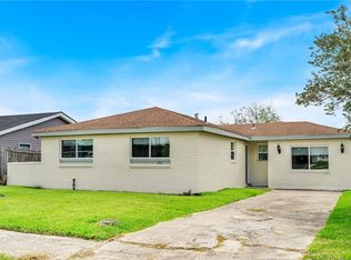 252 Glen Della Dr, Westwego, LA 70094