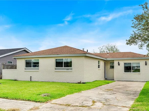 252 Glen Della Dr, Westwego, LA 70094
