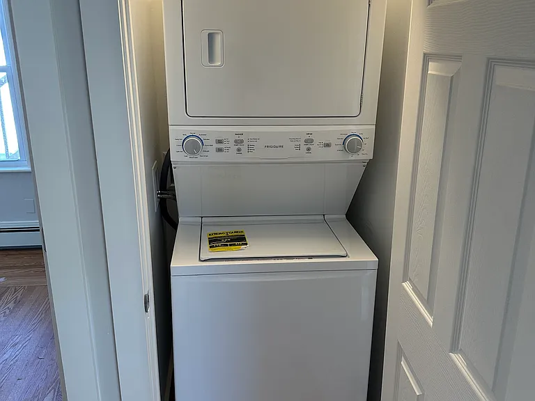 7 Oak St #1 — Photo 8