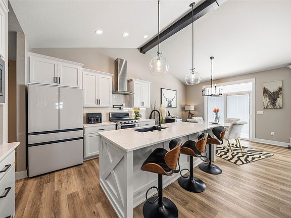 5th image of 1108 NE Forest Ridge Ct