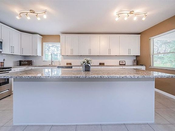 4th image of 6848 Copperfield Dr