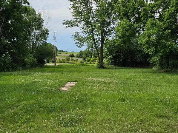 104 Iowa Street, Koshkonong, MO 65692