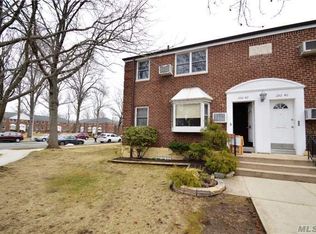25242 63rd Ave, Little Neck, NY 11362