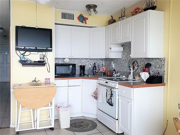 4th image of 3938 Surfside Blvd Unit 3303