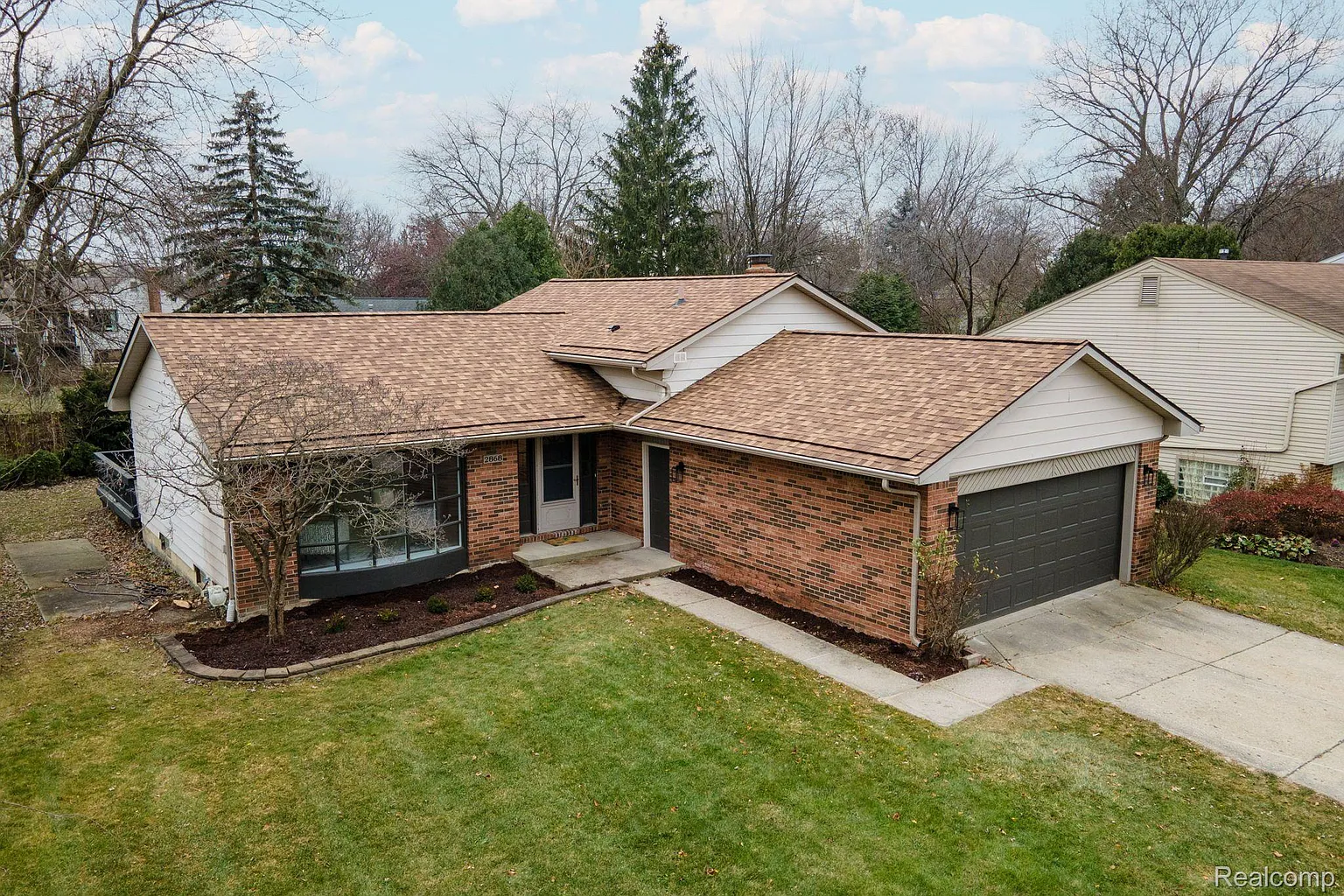2868 Winter Dr photo 1