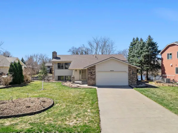5903 David Ct, Shoreview, MN 55126