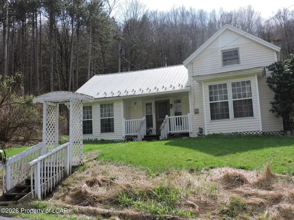 4428 W Nicholson Rd, Tunkhannock, PA 18657