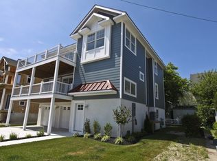136 W Wisteria Rd, Wildwood Crest, NJ 08260