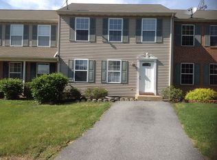 93 Chelmsford Dr, Marietta, PA 17547