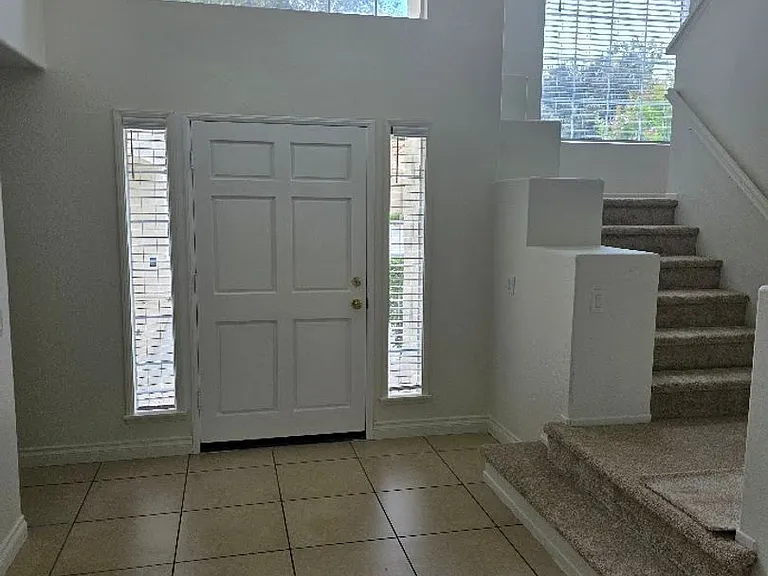 45104 Putting Green Ct — Photo 2