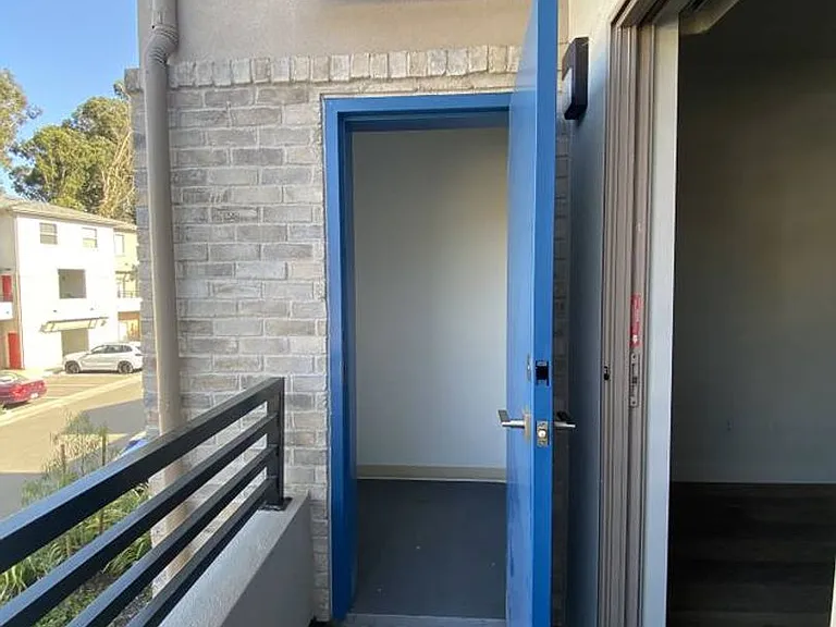 Twin Creeks Apartments — Photo 36