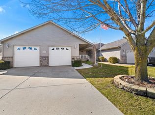 5741 Phillips Rd, Schererville, IN 46375