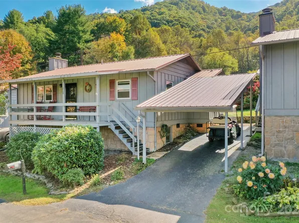 228 Raven Rdg, Maggie Valley, NC 28751