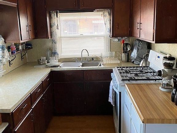 4th image of 290 S 10th Ave #260-5136