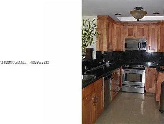2nd image of 21160 Mainsail Cir APT H11