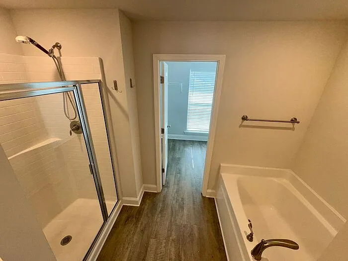 272 Abercorn Dr — Photo 19