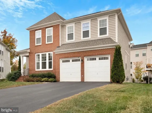 24887 Coventry Grove Ct, Chantilly, VA 20152