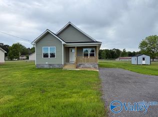 454 George Wallace Dr W, Rainsville, AL 35986