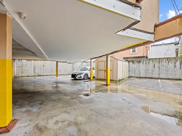 4078 Nostrand Avenue image 13 of 18