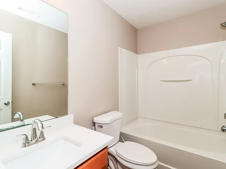 1316 Kersey Glen Ln — Photo 14