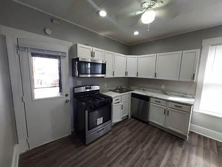 1st image of 211 Hayes Ave #1