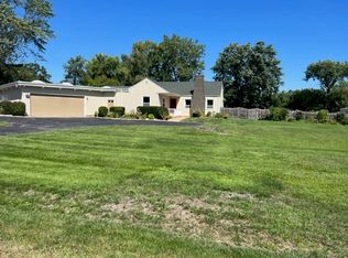 14180 W Hawthorne Ave, Lake Forest, IL 60045